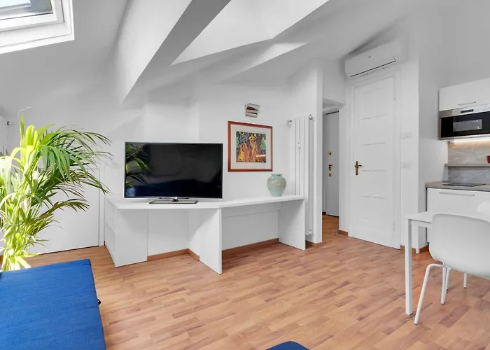 The House Of Corso Venezia 24 *