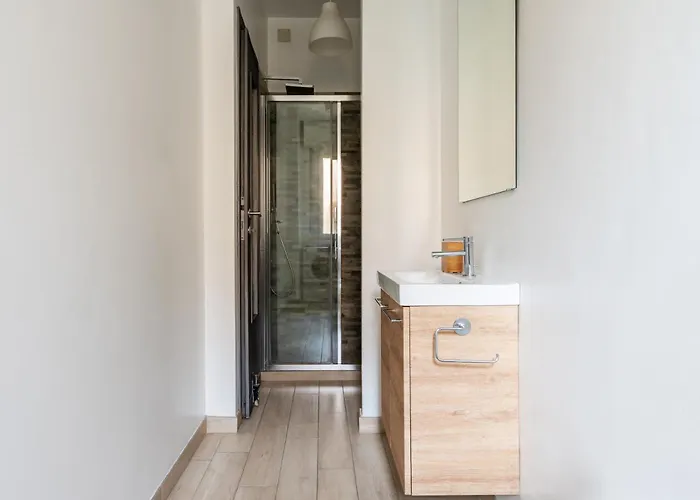 Apartment Trilocale In Stile Milanese In Solari