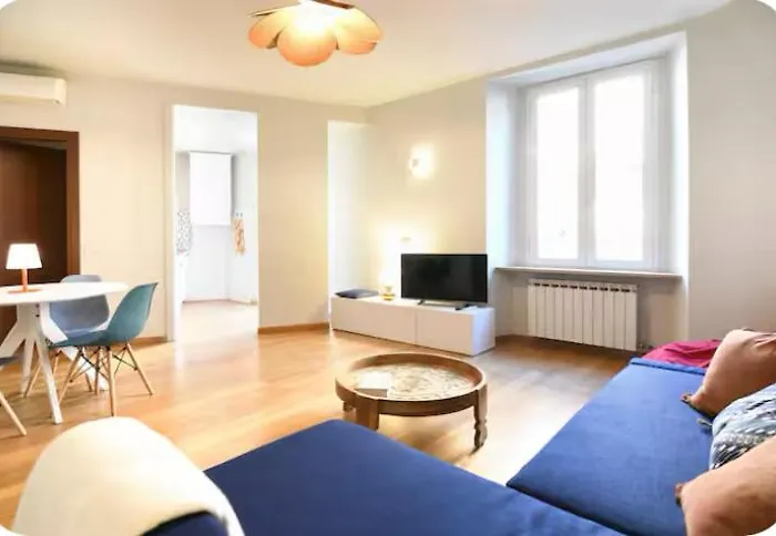 Corso Genova Apartment, Navigli Area, Center *