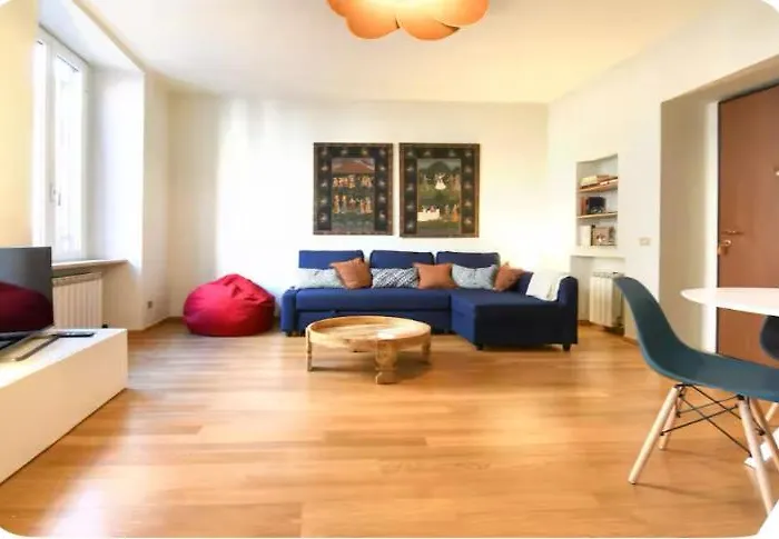 Corso Genova Apartment, Navigli Area, Center