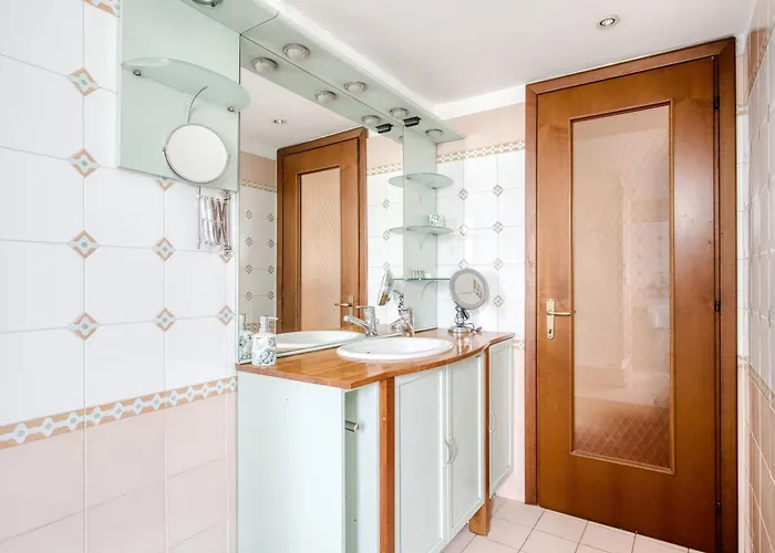 Domusmi Jenner 23 Appartement *