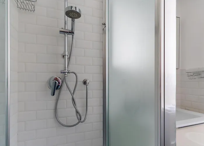 Elegant Near Bocconi * Milán