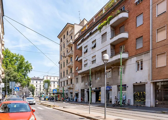 Elegant Near Bocconi Apartmán