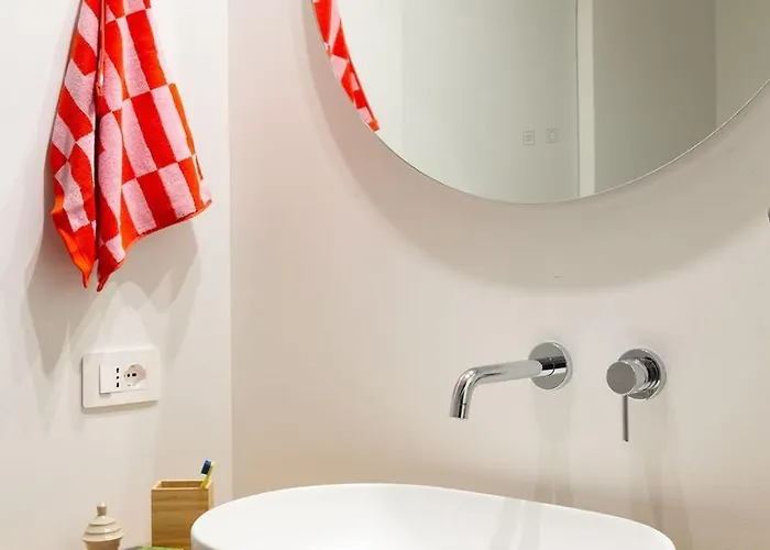 Loft Moderno Con Patio Privato A 100m Dalla Metro - La Taniere *