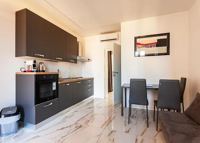 Youhosty - Montegani 2 * ミラノ