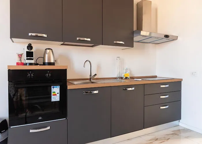 Youhosty - Montegani 2