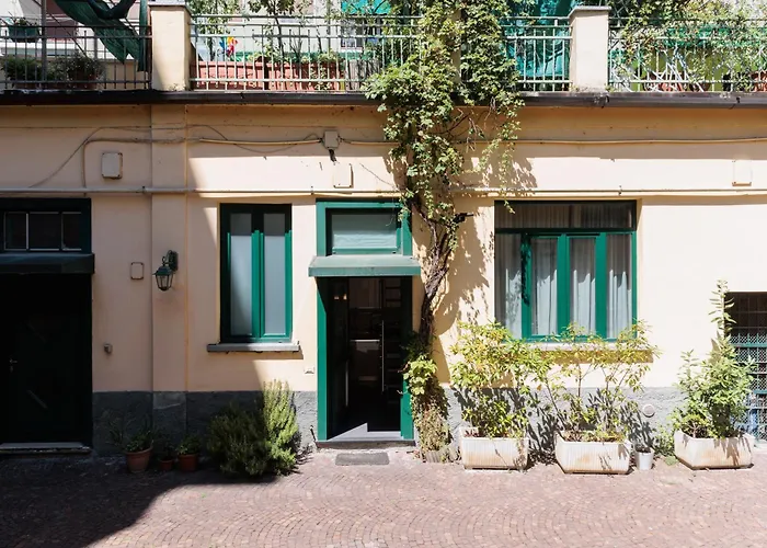 Urban House - Loft Navigli Restyled! *