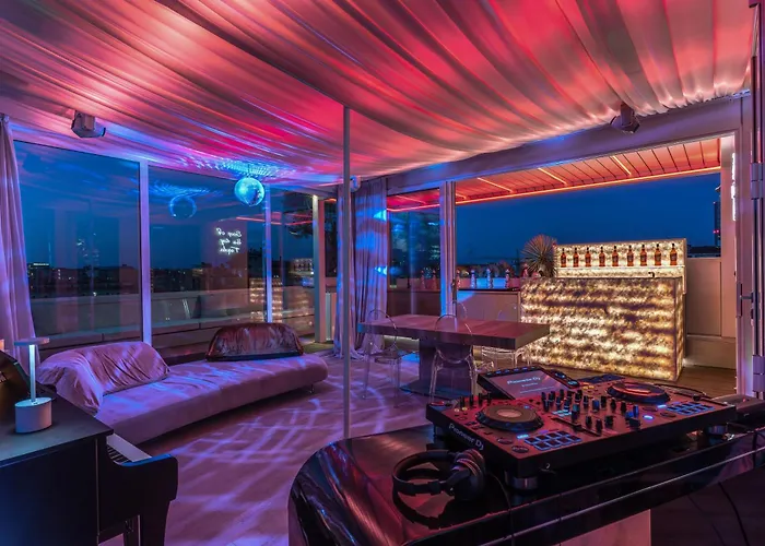 Skyjungle, Luxury Penthouse Private Pool And *