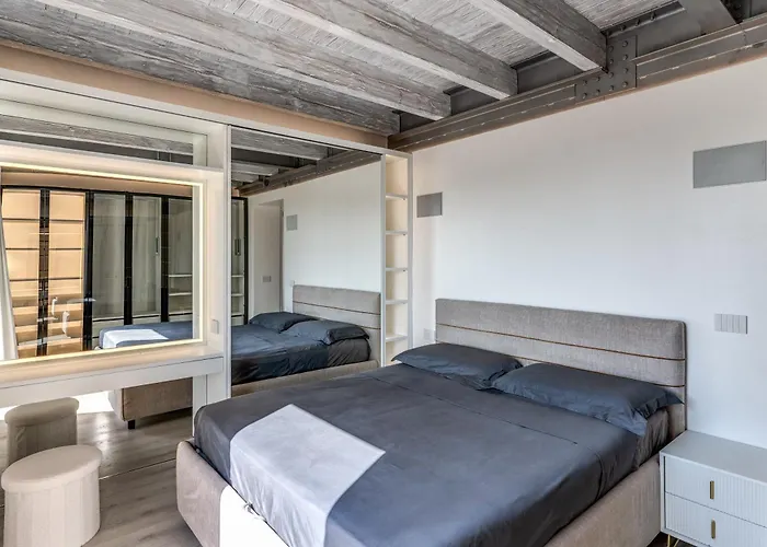 Апартаменты Skyjungle, Luxury Penthouse Private Pool And Милан