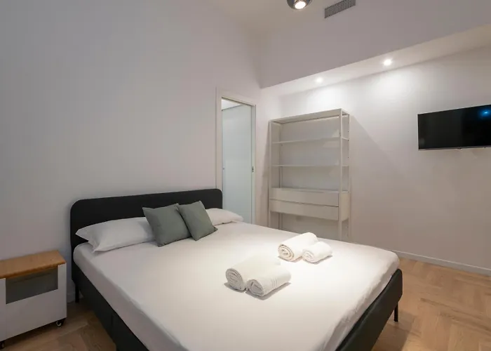 I-host - Val Strona 6 Mono Милан