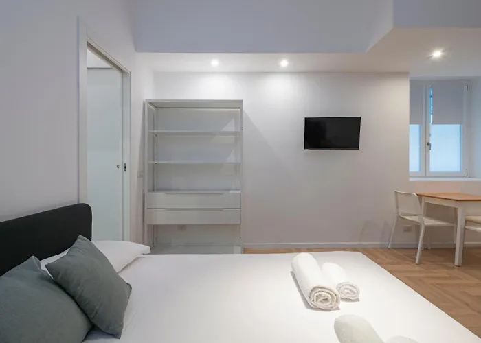 I-host - Val Strona 6 Mono Милан