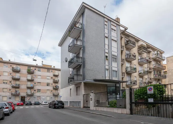 Apartment I-host - Val Strona 6 Mono Mailand