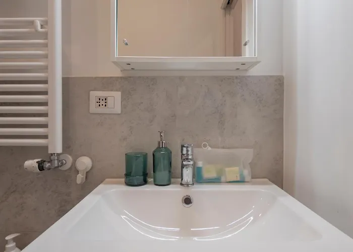 I-host - Val Strona 6 Mono Милан