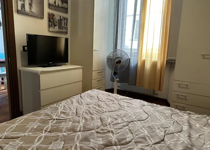 Apartament Next To Bocconi Mediolan