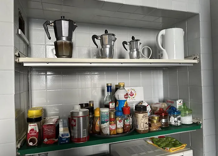 Next To Bocconi * מילאנו