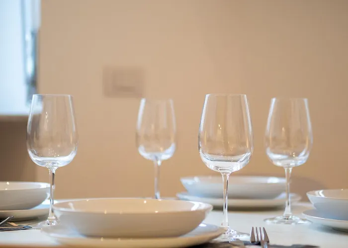 Centrale-duomo 10min - Grey Perl - Wi-fi Netflix 아파트 밀라노