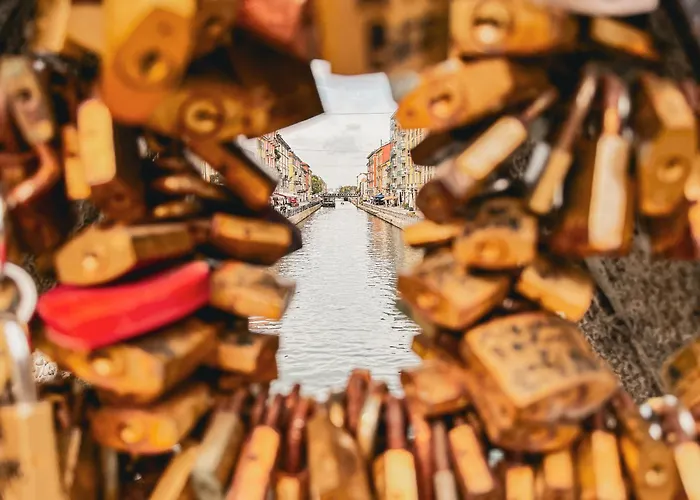 Appartement Cozy In Porta Genova - Via Vigevano Milaan