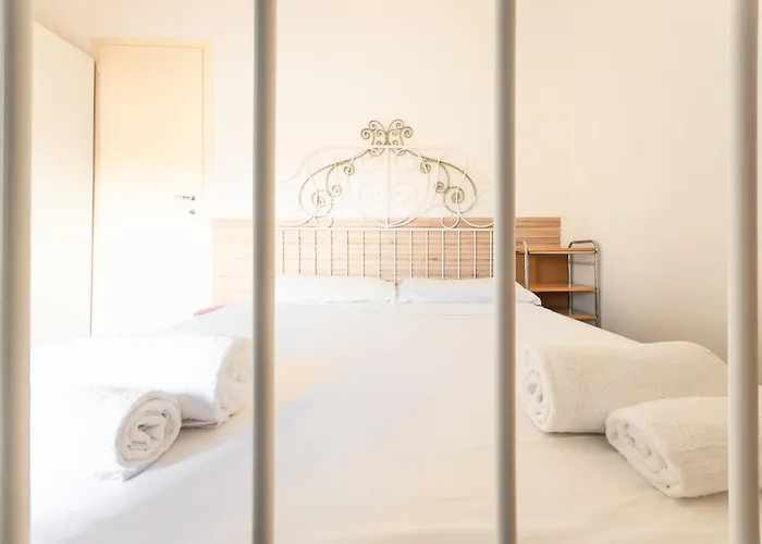 Cozy In Porta Genova - Via Vigevano Milaan