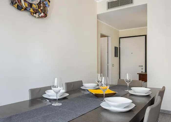 Tortona-metro Tolstoj 5min - Spacious 6 Guests - Wifi * Milán