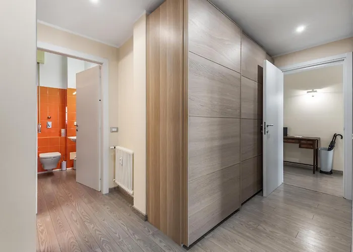 Tortona-metro Tolstoj 5min - Spacious 6 Guests - Wifi Apartmán *