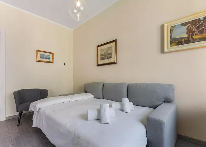 Tortona-metro Tolstoj 5min - Spacious 6 Guests - Wifi Apartmán Milán