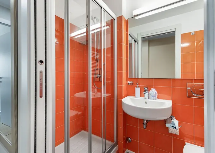 Tortona-metro Tolstoj 5min - Spacious 6 Guests - Wifi Apartmán