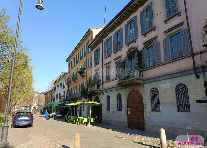 Lägenhet Darsena Secret Courtyard Charme & Relax On Navigli