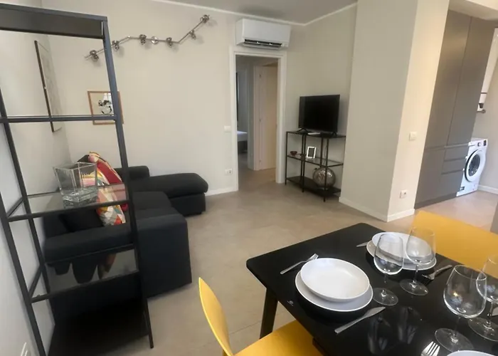 Darsena Luxury Milanese Apartment