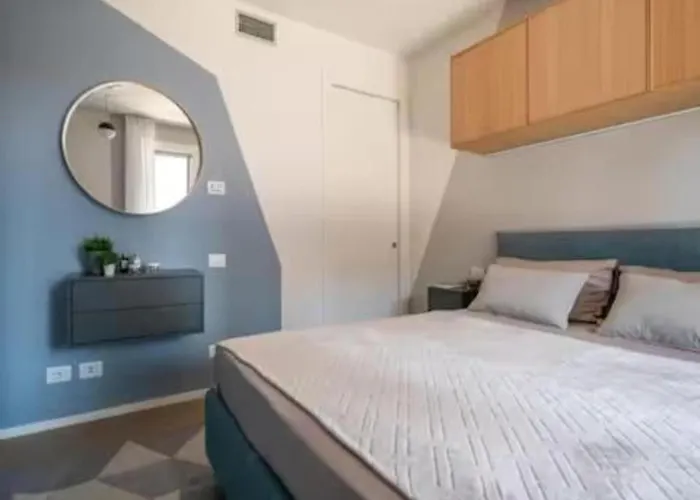 Comecasa Design Terrazzo E Palestra * מילאנו