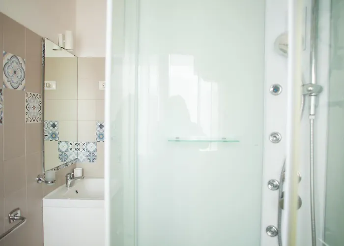Design Moderno:monolocale Spazioso Vicino Metro M2 شقة