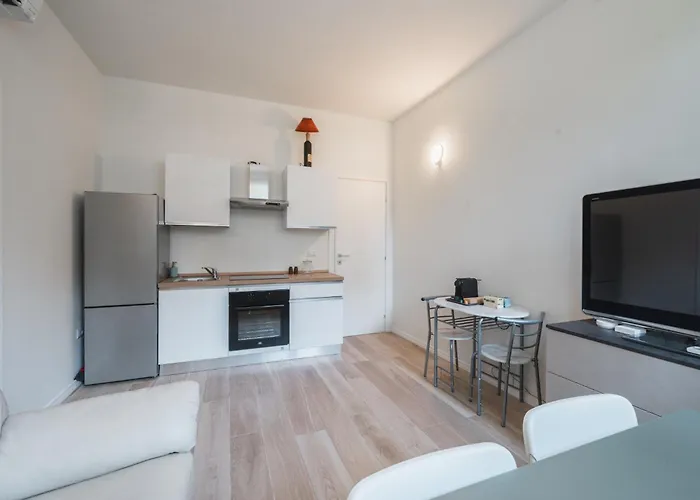 Modern 5 Min Walk From San Siro Stadium شقة ميلان