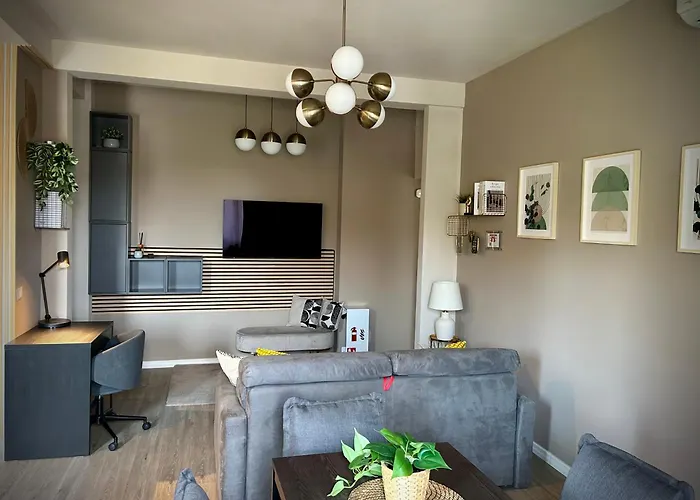 Pasitea - 1 Min Walk Tram To Duomo, Easy To Rho Fiera Mediolan