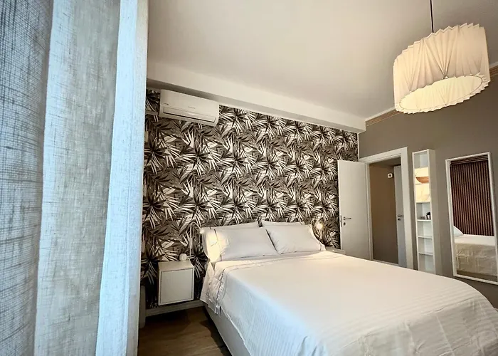 Pasitea - 1 Min Walk Tram To Duomo, Easy To Rho Fiera Apartament