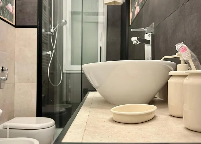 Pasitea - 1 Min Walk Tram To Duomo, Easy To Rho Fiera Mediolan