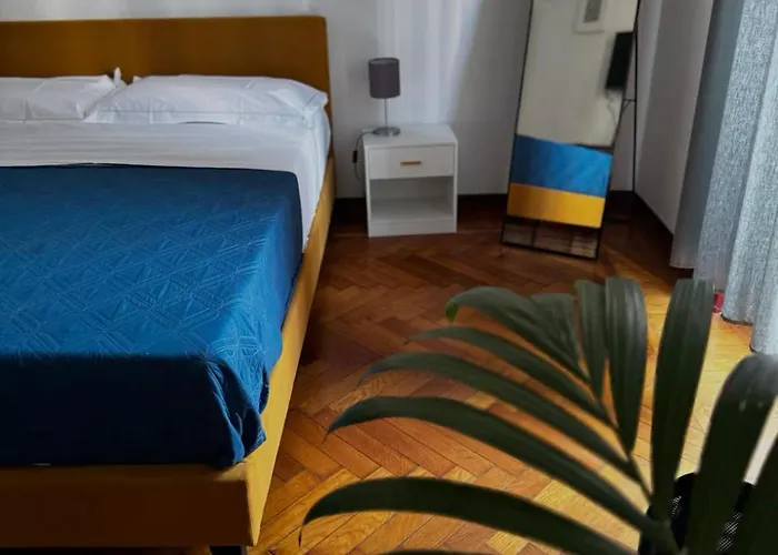 Three Bedroom In The Centre Of The Милан