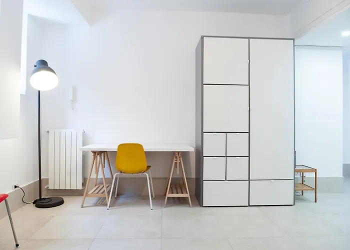 Vicino Metro M3 Brenta