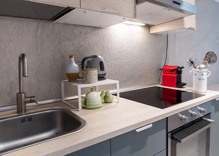 Vicino Metro M3 Brenta Milán