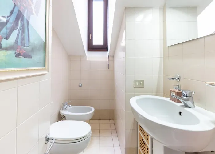 Trilocale Con Con Bagno Privato A 200m Dalla Metro