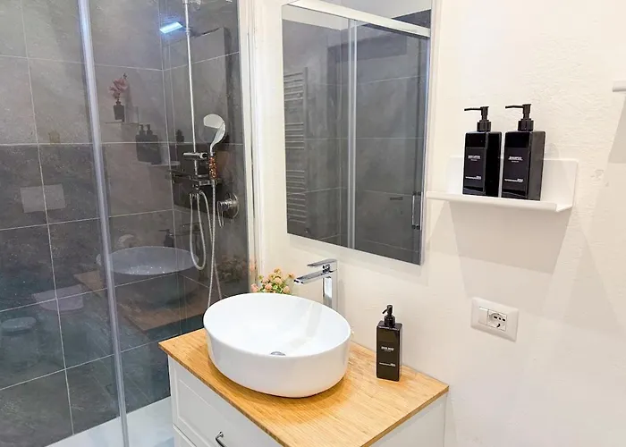 Luxury Penthouse - 5 Min To Duomo 2 *