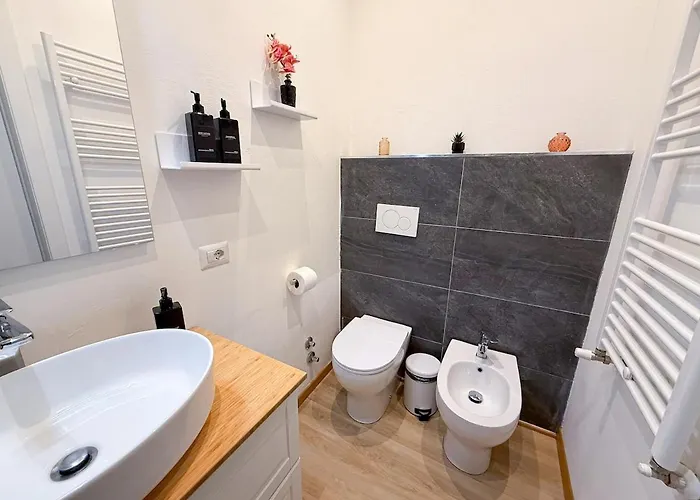 Luxury Penthouse - 5 Min To Duomo 2 *