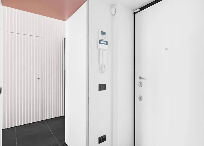 Διαμέρισμα Luxury Penthouse - 5 Min To Duomo