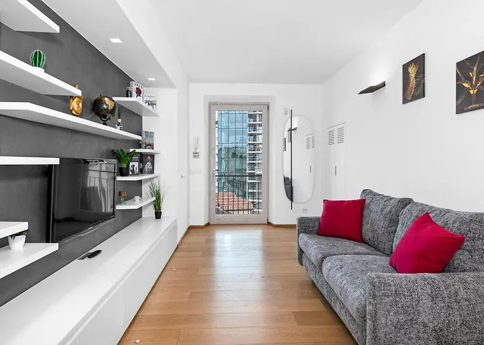 Luxury Brera - Corso 9 *