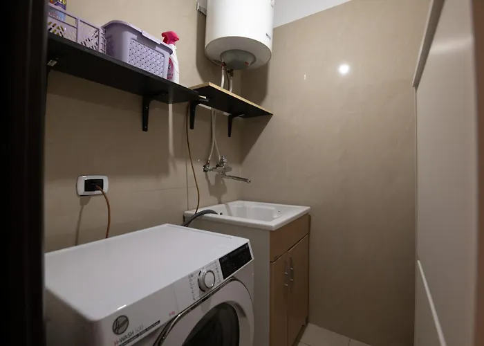 Luxury House Jacuzzi - Apartmán *