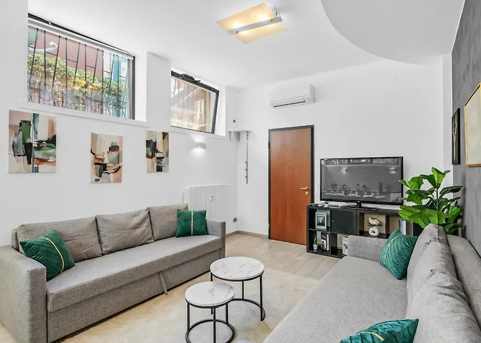 Luxury House Jacuzzi - *