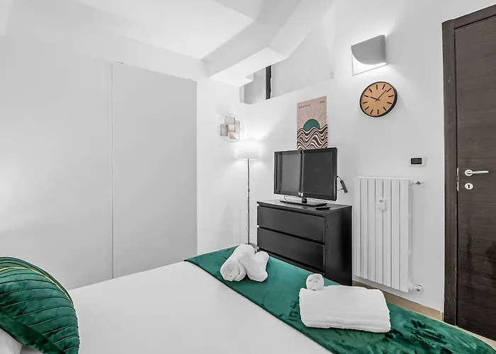 Luxury House Jacuzzi - Appartamento Milano