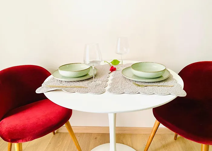 Cozy Isola Garden アパート