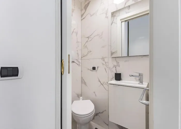 شقة White - Duomo - 6 Posti