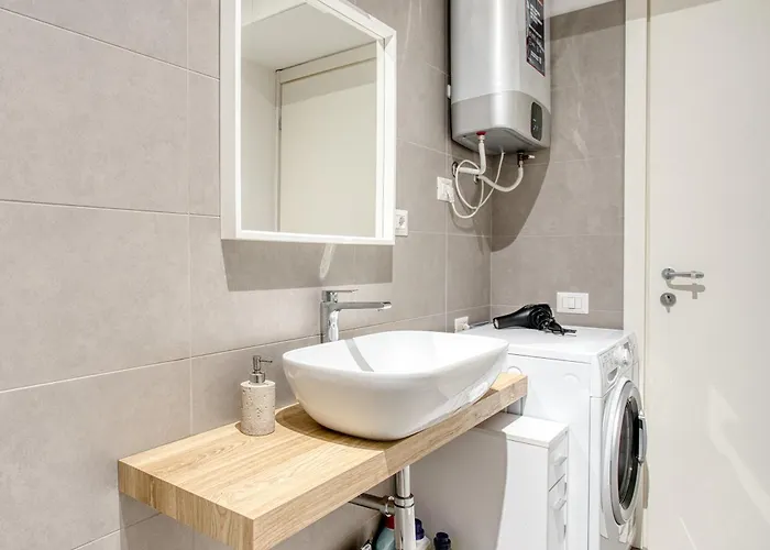 Apartamento Politecnico - Elegant Urban Flat