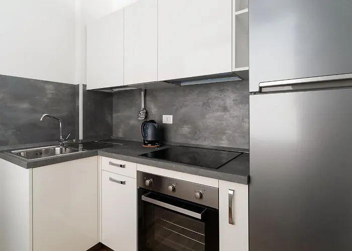 Guesthost - Near Parco Adriano Milano