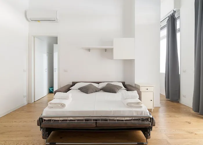 Lägenhet Guesthost - Near Parco Adriano Milano